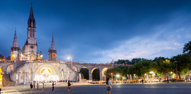La Basilique Notre-Dame-du-Rosaire à Lourdes