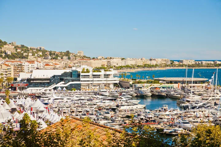 Photo du Palais des Festivals et du Vieux-Port de Cannes