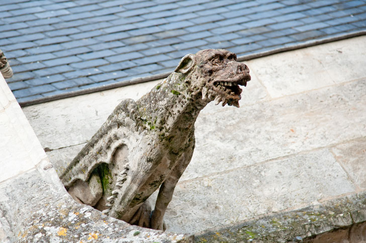 Photo d'une statue de la cathédrale Notre-Dame d'Evreux