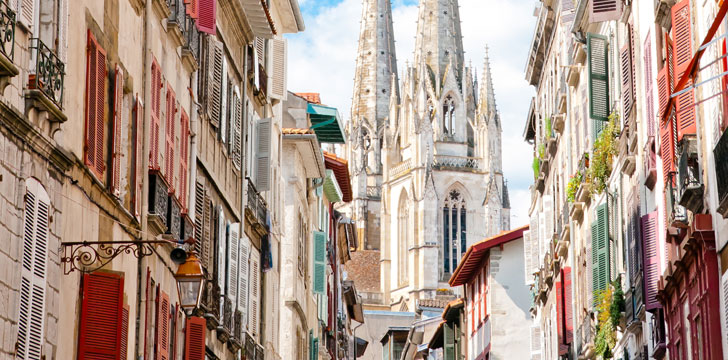 La Rue du Port-Neuf à Bayonne