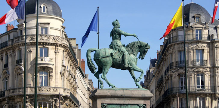 La place du Martroi à Orléans