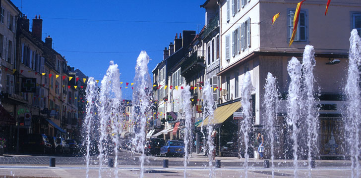 La place de la liberté à Lons-le-Saunier