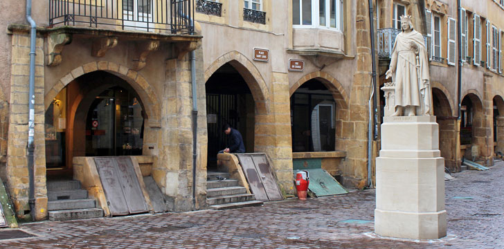 La Place Saint-Louis à Metz