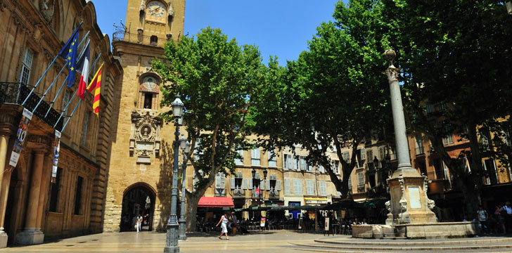 La place de l'Hôtel de Ville d'Aix-en-Provence